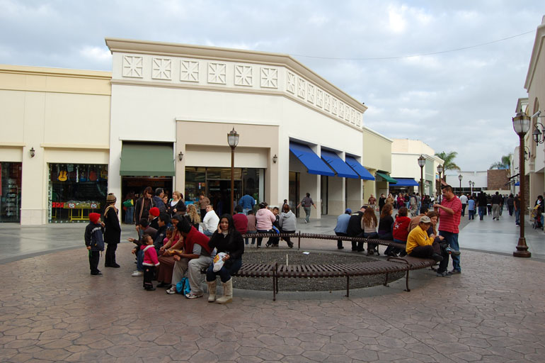 Galeria de fotos - Centro Comercial Plaza Rio Tijuana